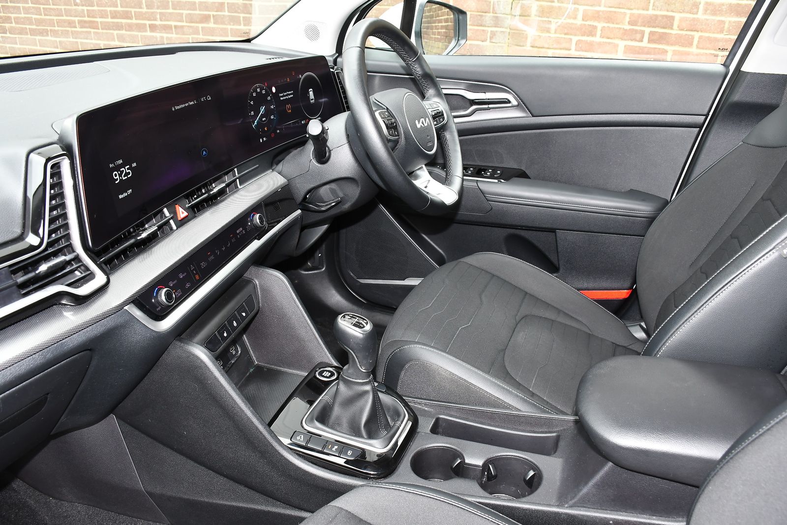 2024 Kia Sportage 1.6 T-GDi 3 SUV 5dr Petrol Manual Euro 6 (s/s) (148 bhp), exterior view 4