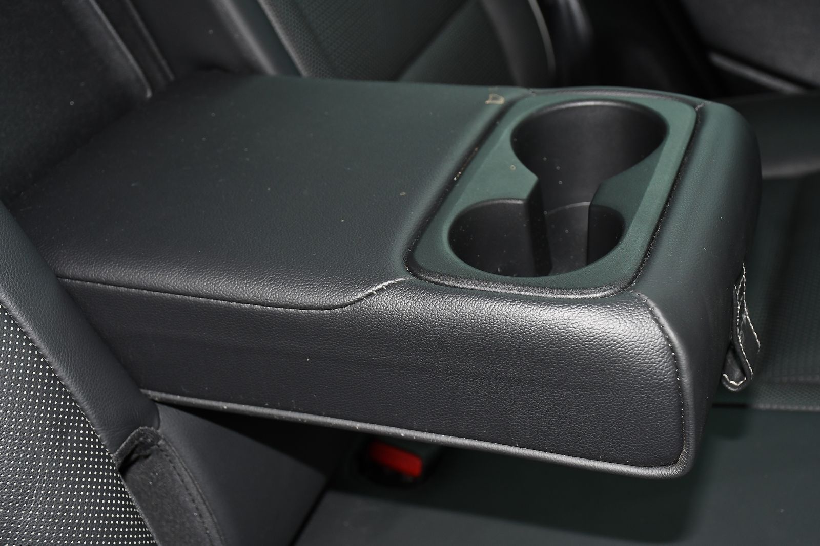 Kia Sportage 1.6 T-GDi 4 SUV 5dr Petrol DCT AWD Euro 6 (s/s) (174 bhp) 5dr Automatic 2025