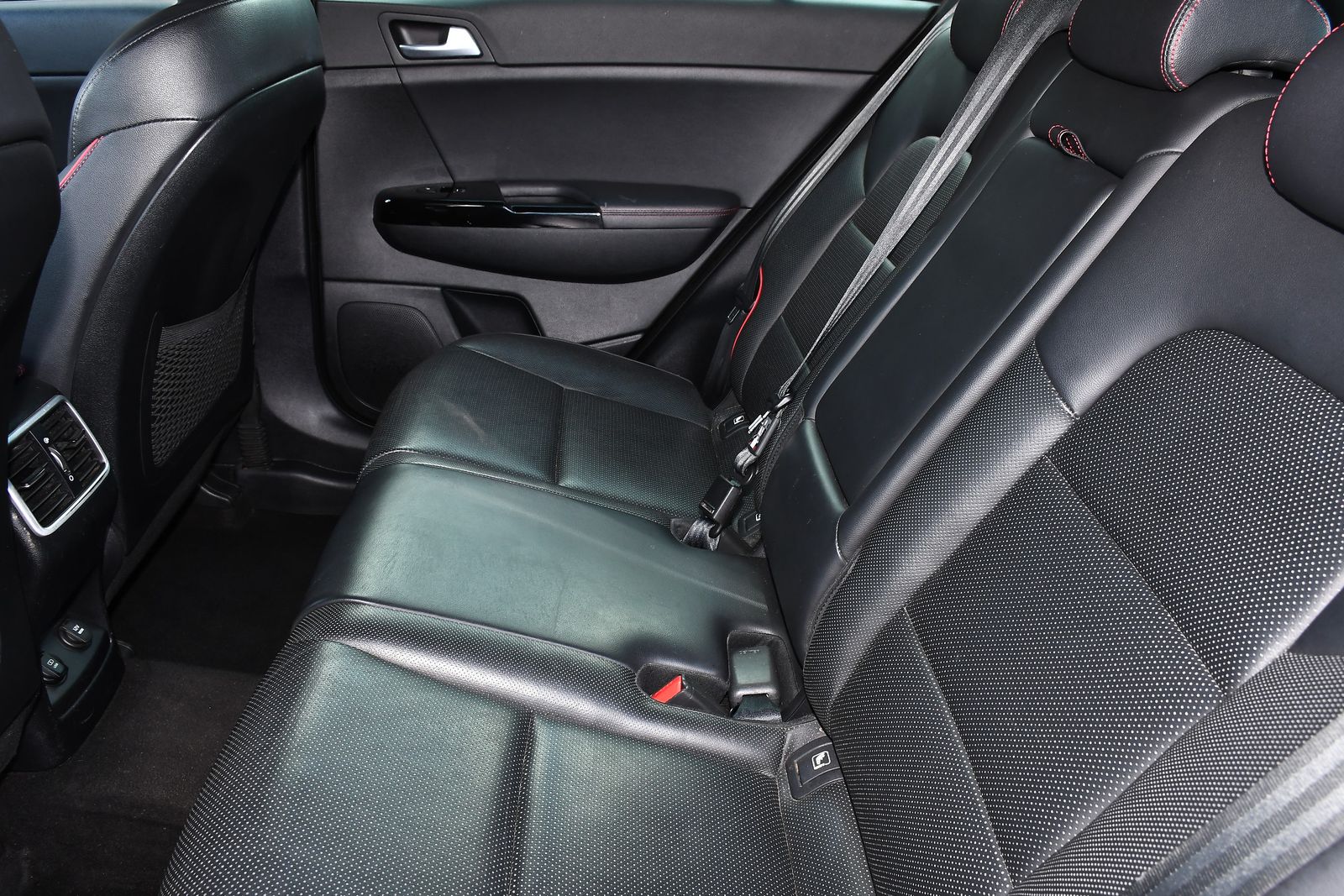 Kia Sportage 1.6 T-GDi GT-Line S SUV 5dr Petrol DCT AWD Euro 6 (s/s) (174 bhp) 5dr Automatic 2026