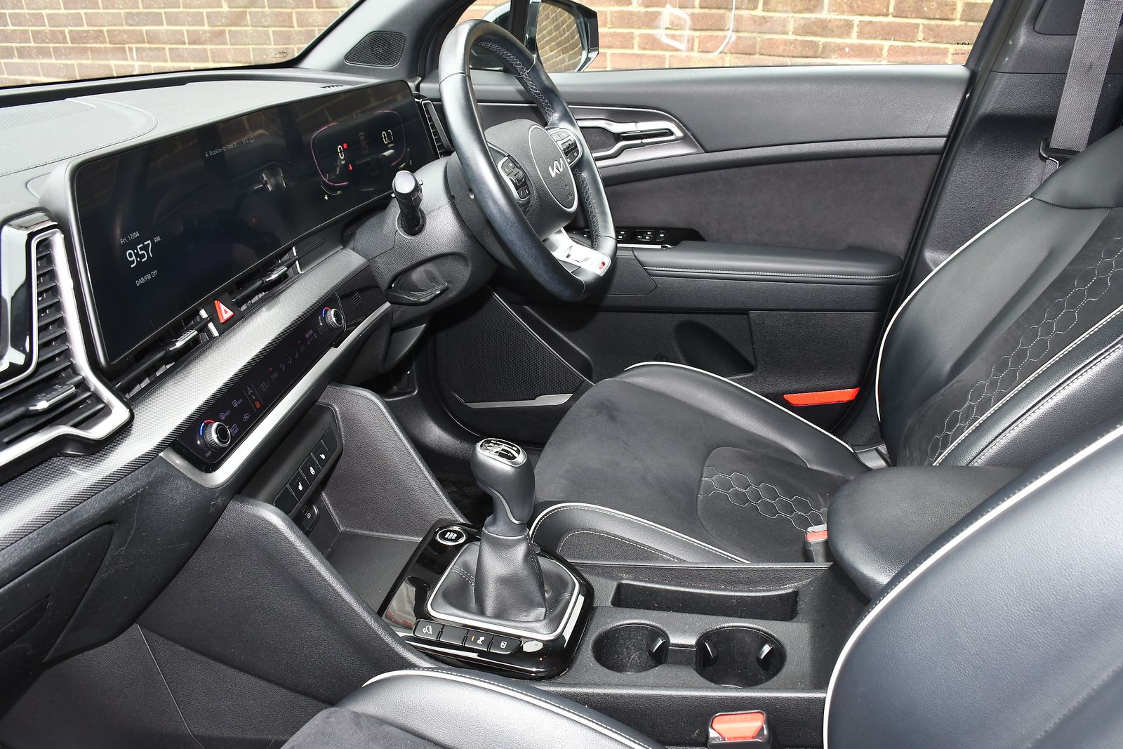 2023 Kia Sportage 1.6 T-GDi GT-Line SUV 5dr Petrol Manual Euro 6 (s/s) (148 bhp), exterior view 4