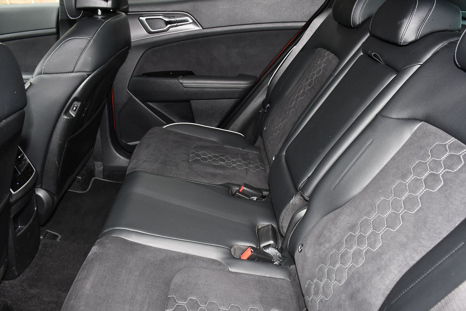 Kia Sportage 1.6 T-GDi GT-Line SUV 5dr Petrol Manual Euro 6 (s/s) (148 bhp) 5dr Manual 2026