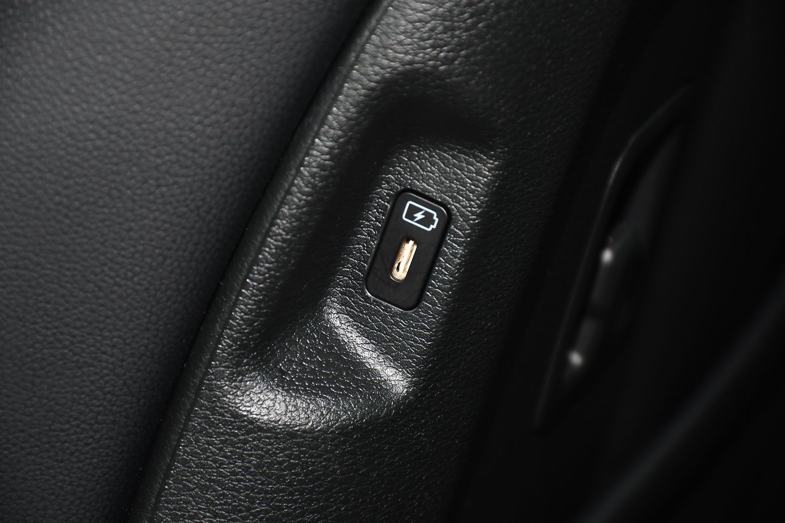 Kia Sportage 1.6 T-GDi MHEV 3 SUV 5dr Petrol Hybrid DCT Euro 6 (s/s) (148 bhp) 5dr Automatic 2025