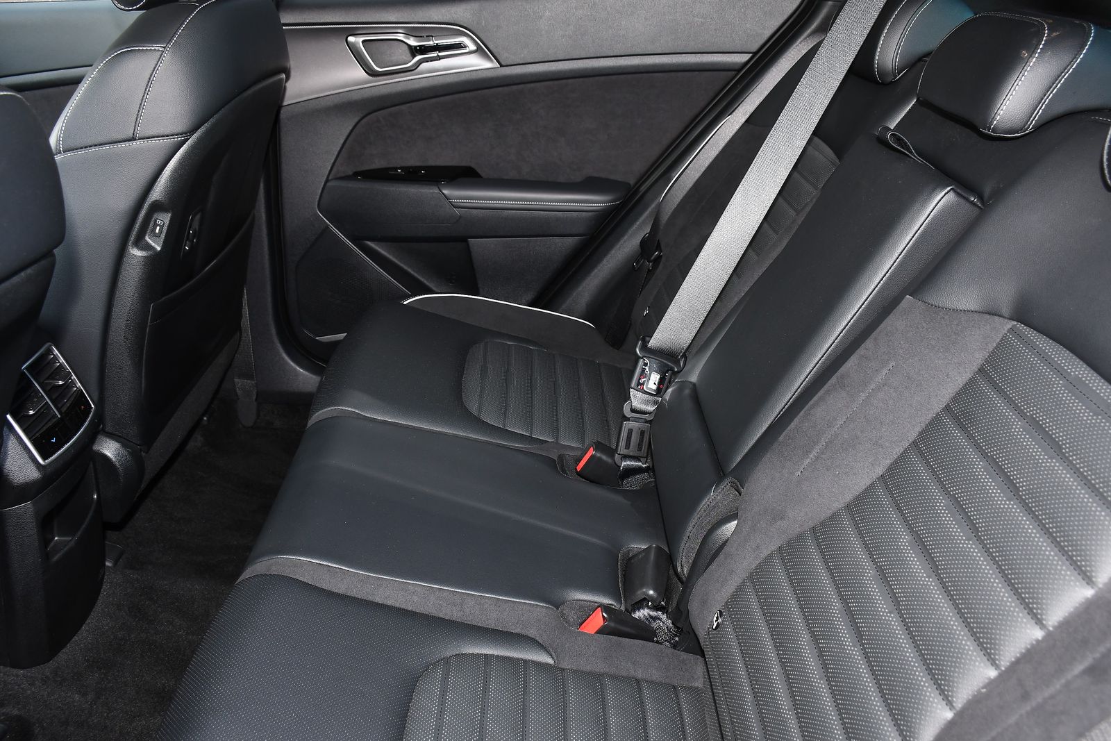 Kia Sportage 1.6 T-GDi MHEV GT-Line S SUV 5dr Petrol Hybrid DCT AWD Euro 6 (s/s) (148 bhp) 5dr Automatic 2026