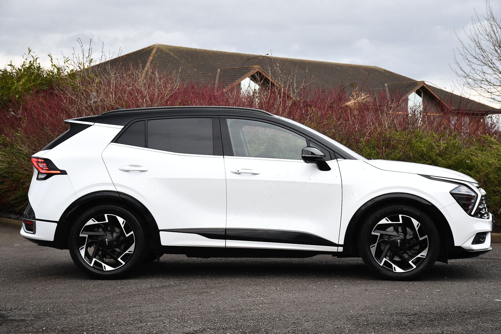 Kia Sportage 1.6 T-GDi MHEV GT-Line S SUV 5dr Petrol Hybrid DCT AWD Euro 6 (s/s) (148 bhp) 5dr Automatic 2025