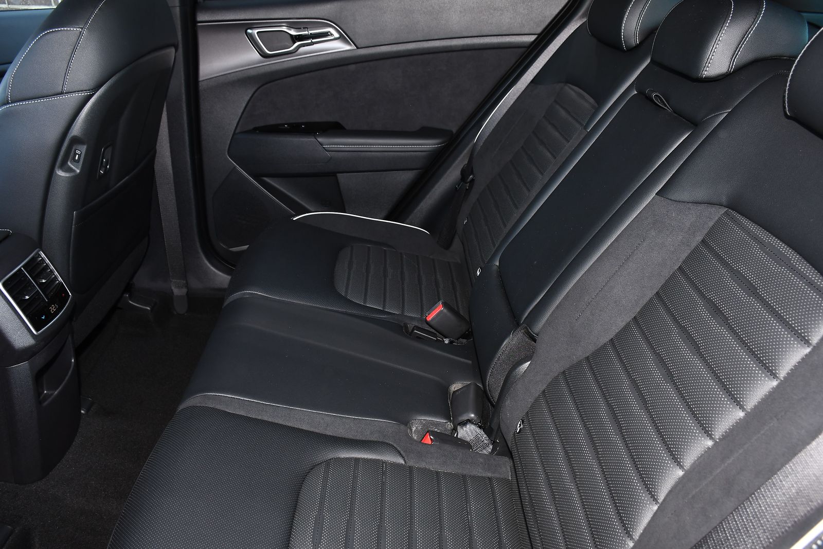 Kia Sportage 1.6 T-GDi MHEV GT-Line S SUV 5dr Petrol Hybrid DCT Euro 6 (s/s) (157 bhp) 5dr Automatic 2026