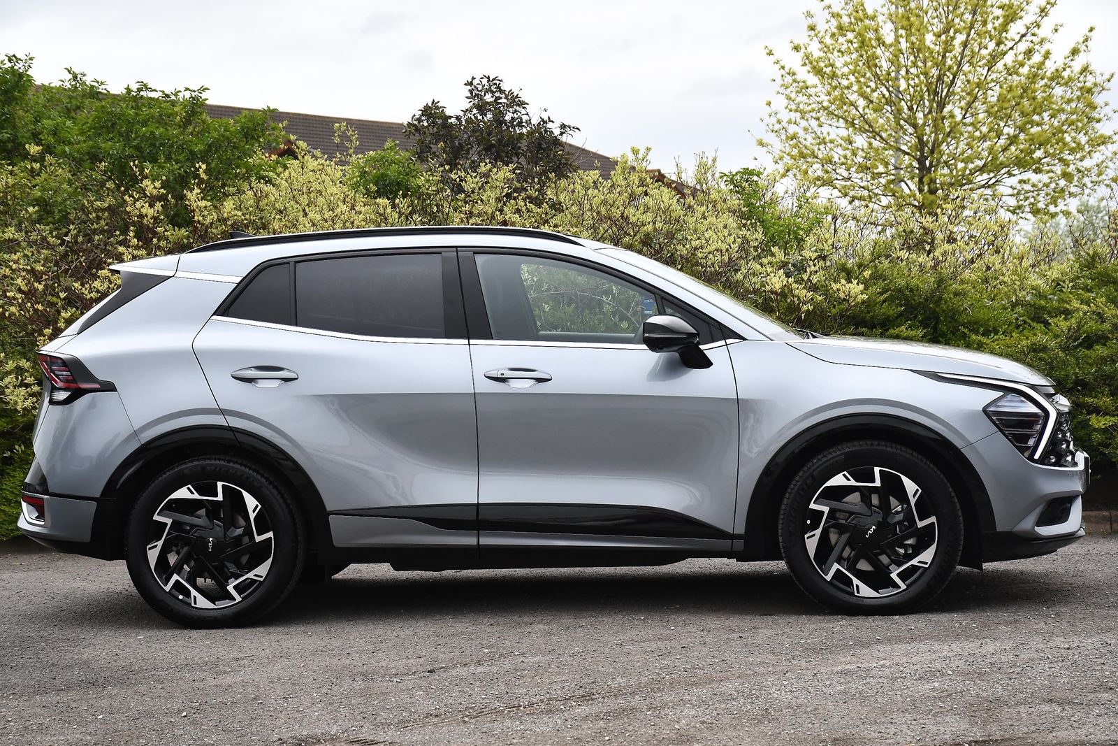2025 Kia Sportage 1.6 T-GDi MHEV GT-Line S SUV 5dr Petrol Hybrid DCT Euro 6 (s/s) (157 bhp), exterior view 2