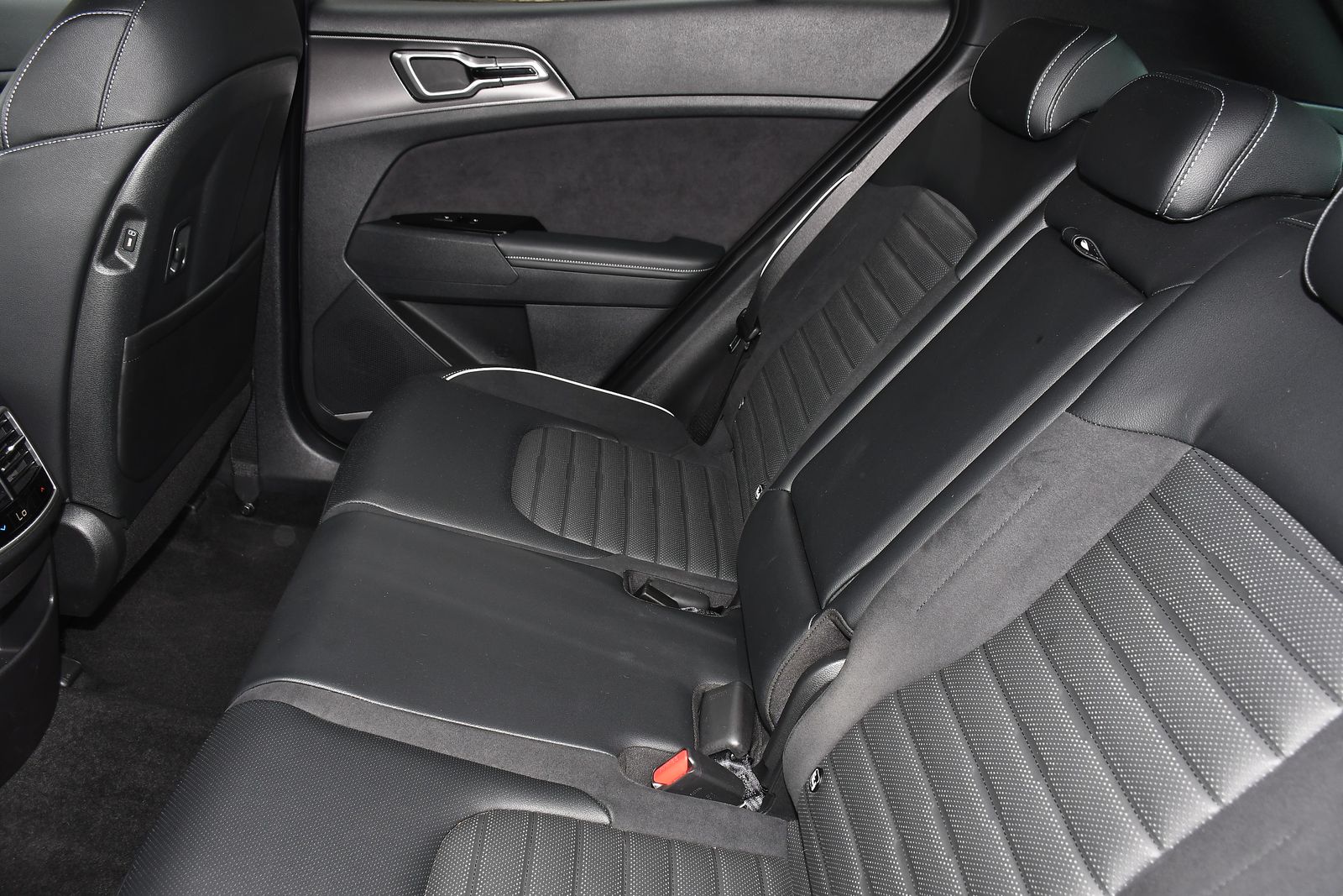 Kia Sportage 1.6 T-GDi MHEV GT-Line S SUV 5dr Petrol Hybrid DCT Euro 6 (s/s) (157 bhp) 5dr Automatic 2026