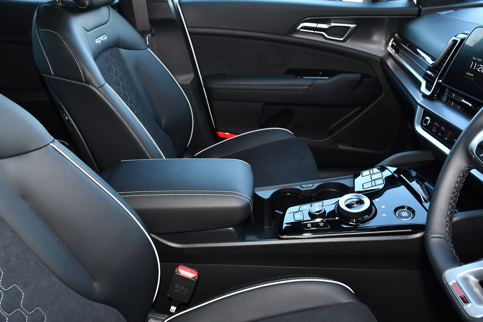 Kia Sportage 1.6 T-GDi MHEV GT-Line SUV 5dr Petrol Hybrid DCT Euro 6 (s/s) (157 bhp) 5dr Automatic 2026