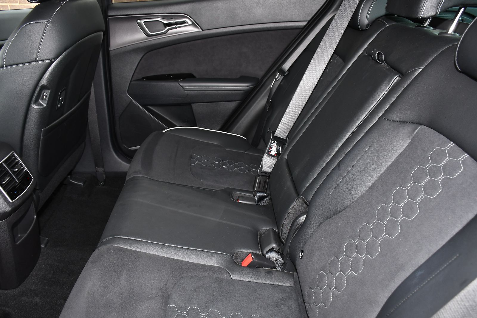 Kia Sportage 1.6 T-GDi MHEV GT-Line SUV 5dr Petrol Hybrid Manual Euro 6 (s/s) (157 bhp) 5dr Manual 2025