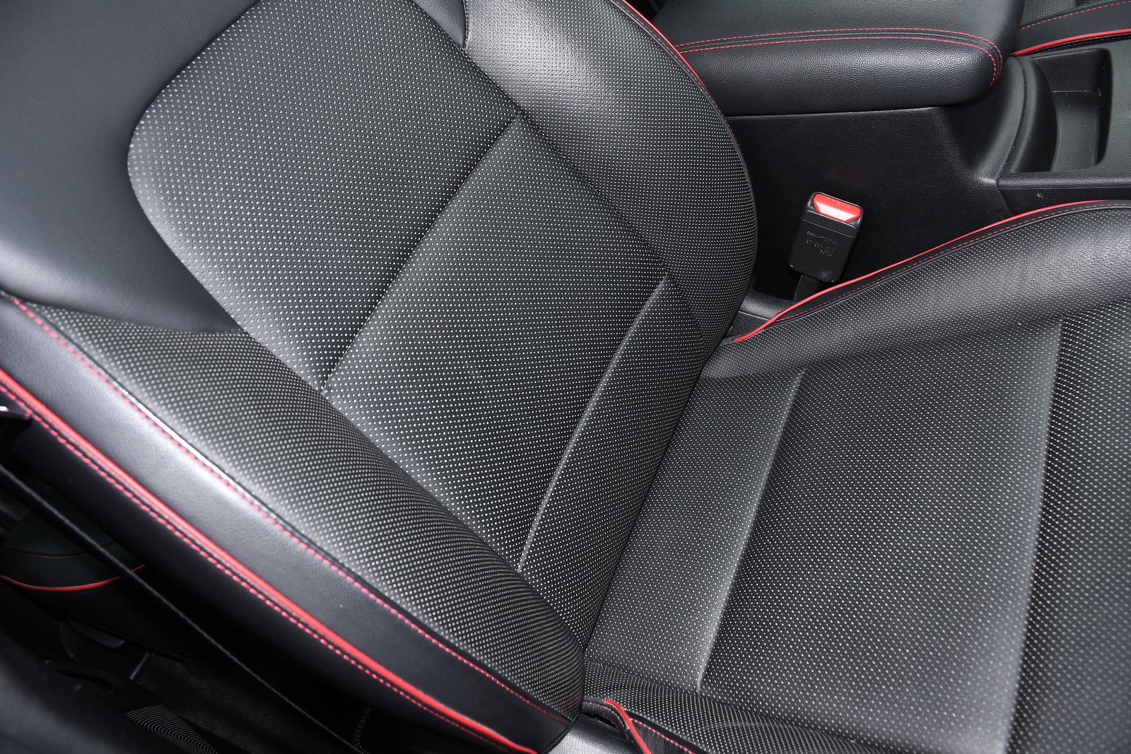 Kia Sportage 2.0 CRDi EcoDynamics+ GT-Line S SUV 5dr Diesel Hybrid Auto AWD Euro 6 (s/s) (182 bhp) 5dr Automatic 2025