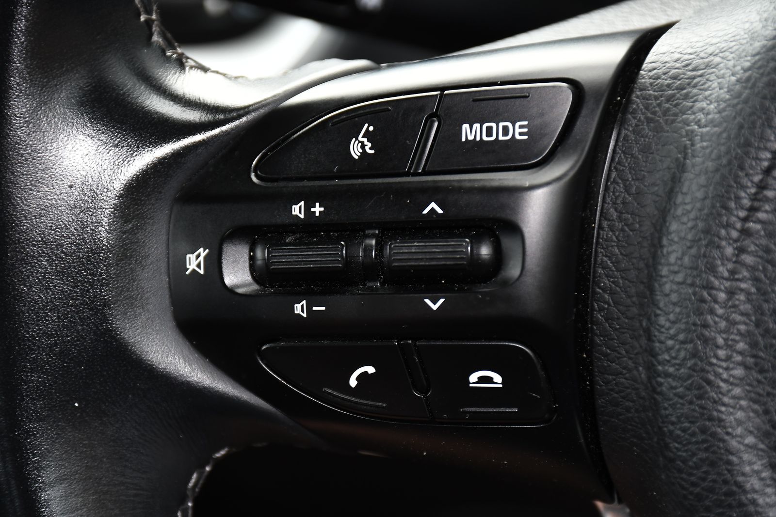 Kia Stonic 1.0 T-GDi 2 SUV 5dr Petrol DCT Euro 6 (s/s) (99 bhp) 5dr Automatic 2025