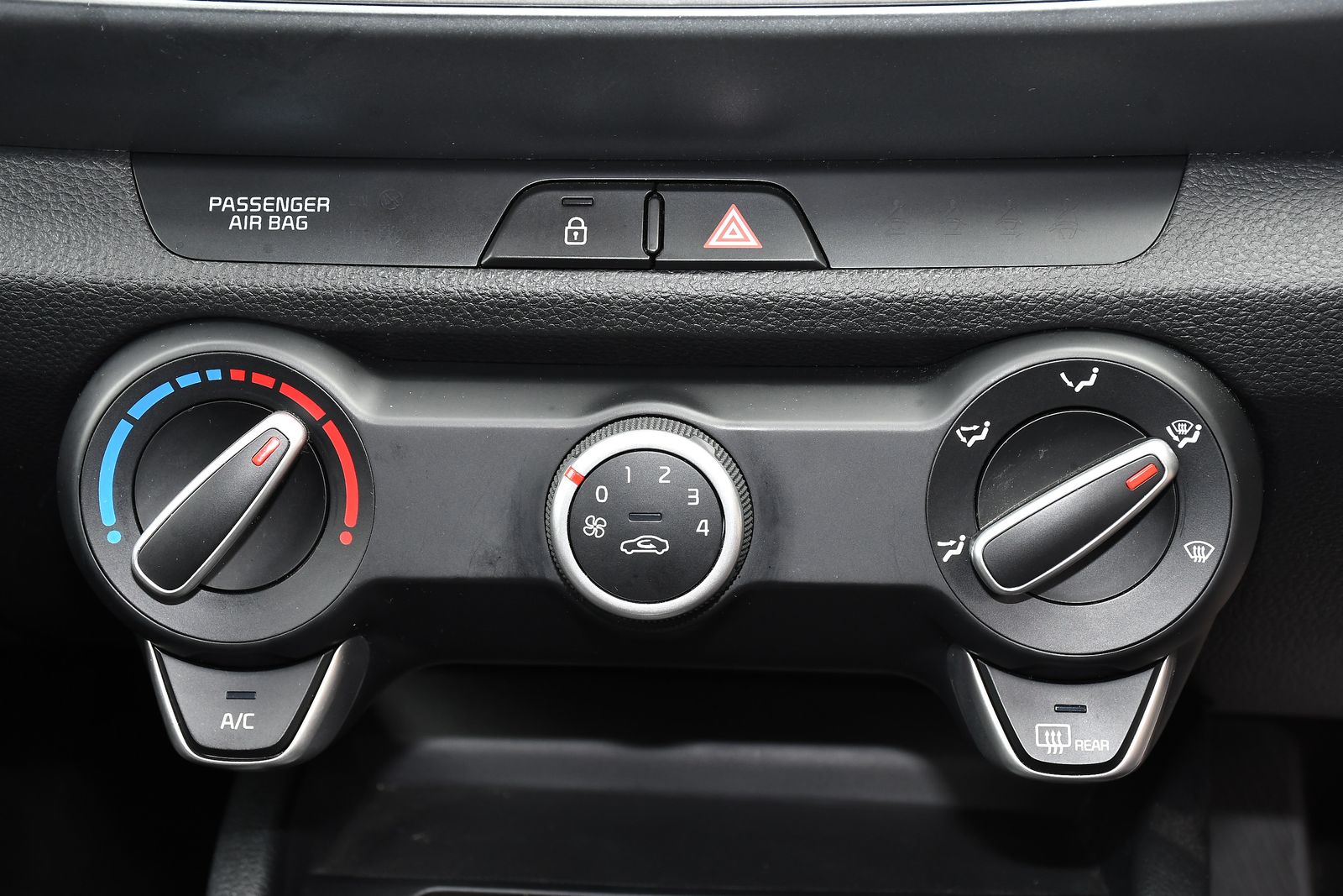 Kia Stonic 1.0 T-GDi 2 SUV 5dr Petrol Manual Euro 6 (s/s) (99 bhp) 5dr Manual 2026