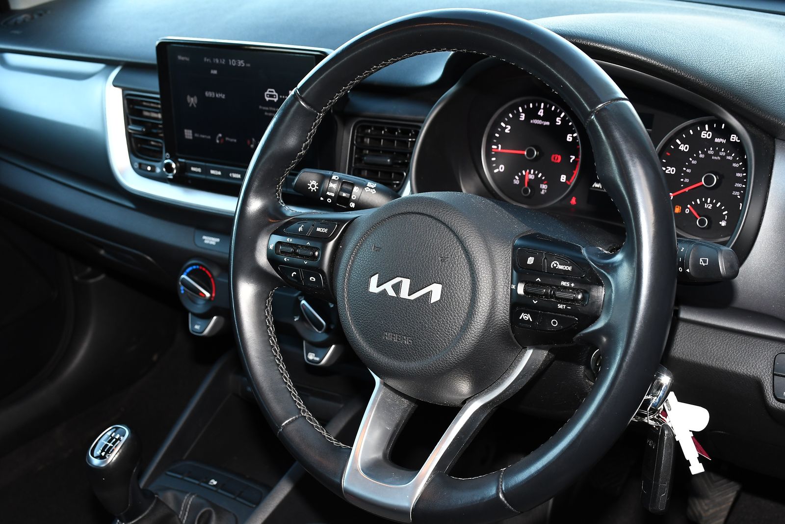 Kia Stonic 1.0 T-GDi 2 SUV 5dr Petrol Manual Euro 6 (s/s) (99 bhp) 5dr Manual 2026