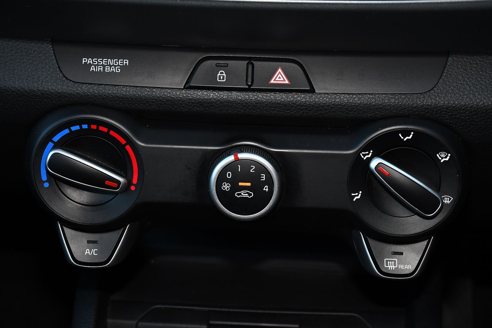 Kia Stonic 1.0 T-GDi 2 SUV 5dr Petrol Manual Euro 6 (s/s) (99 bhp) 5dr Manual 2026