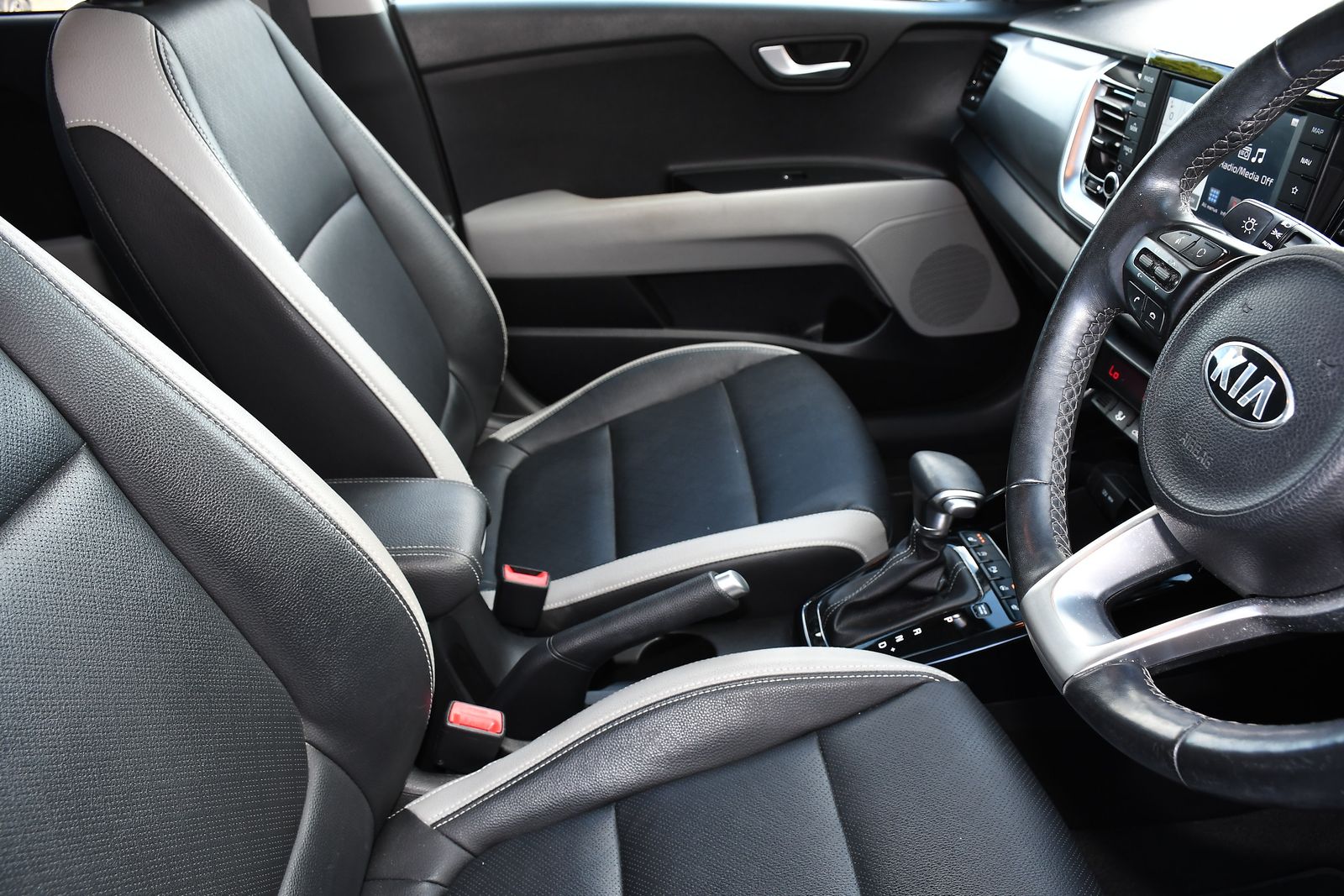 Kia Stonic 1.0 T-GDi 4 SUV 5dr Petrol DCT Euro 6 (s/s) (118 bhp) 5dr Automatic 2025