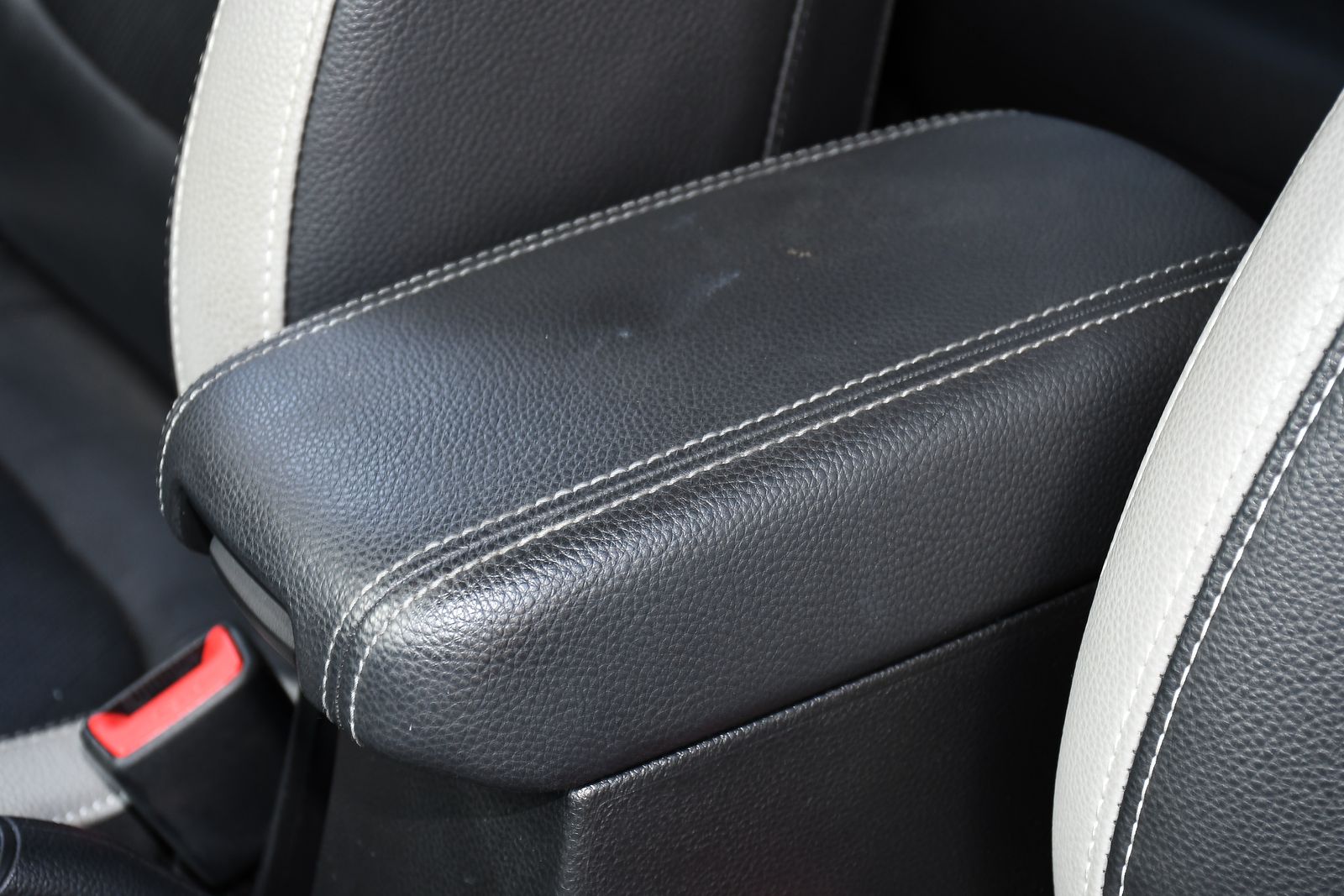 Kia Stonic 1.0 T-GDi 4 SUV 5dr Petrol DCT Euro 6 (s/s) (118 bhp) 5dr Automatic 2025