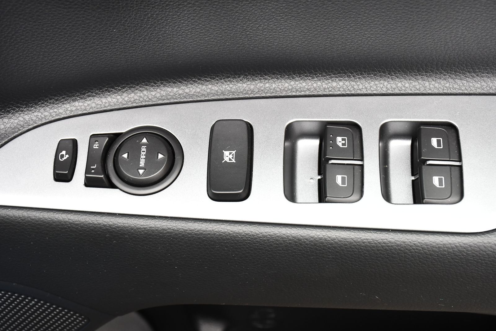 Kia Stonic 1.0 T-GDi MHEV GT-Line S SUV 5dr Petrol Hybrid DCT Euro 6 (s/s) (118 bhp) 5dr Automatic 2025