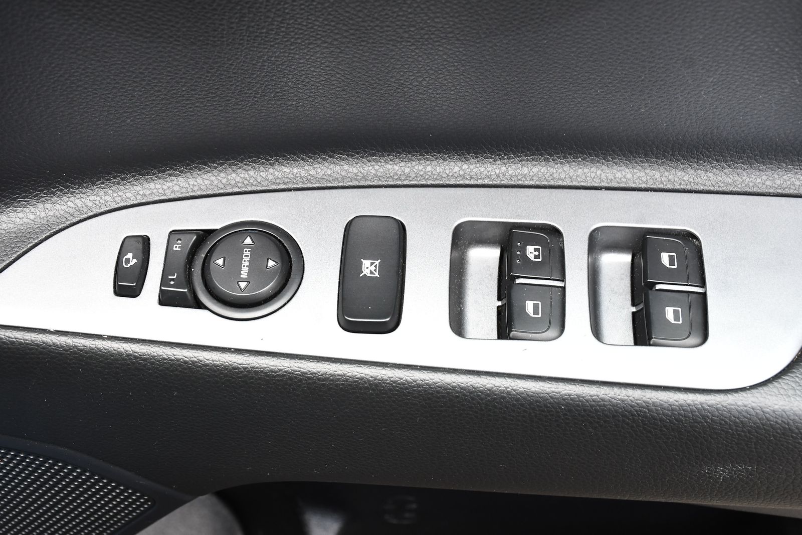 Kia Stonic 1.0 T-GDi MHEV GT-Line SUV 5dr Petrol Hybrid Manual Euro 6 (s/s) (118 bhp) 5dr Manual 2026