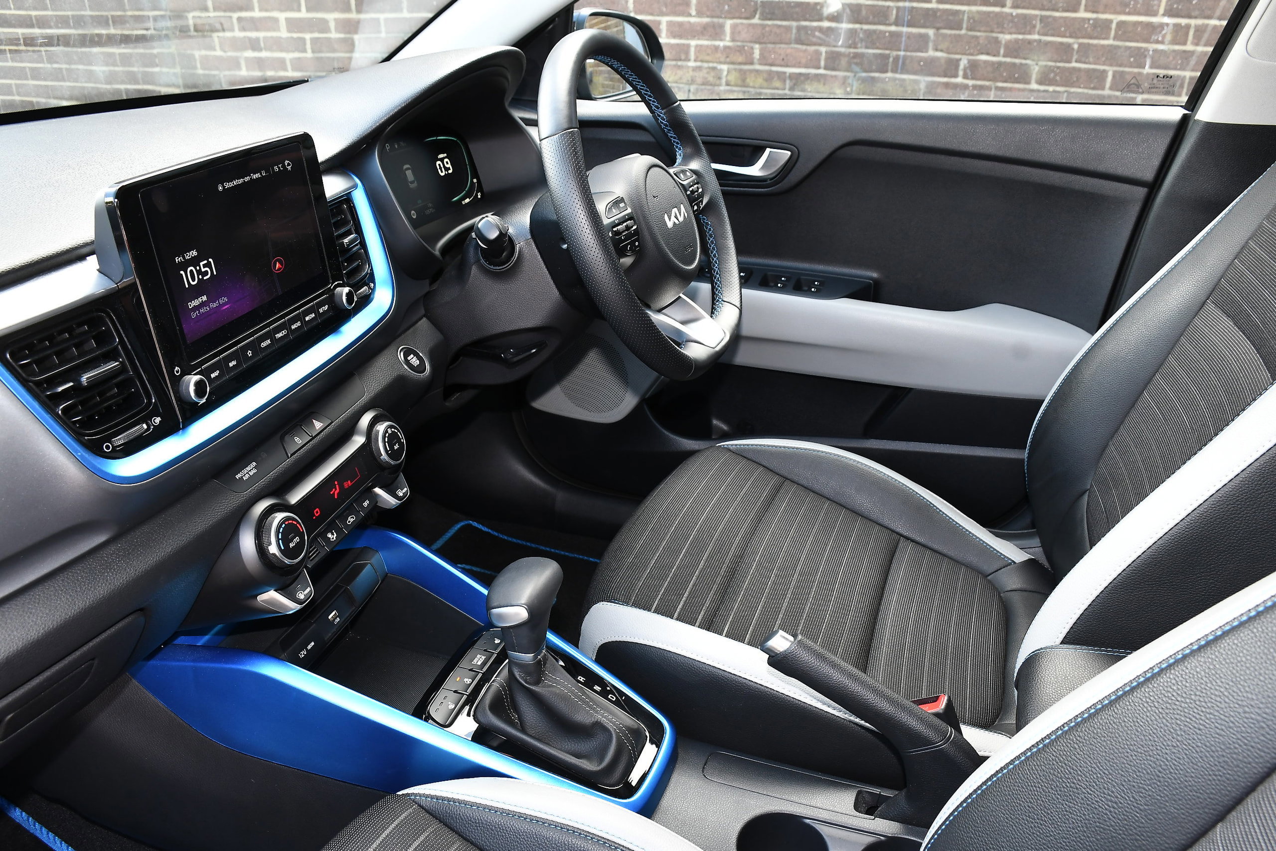 Kia Stonic 1.0 T-GDi MHEV Shadow SUV 5dr Petrol Hybrid DCT Euro 6 (s/s) (98 bhp) 5dr Automatic 2026