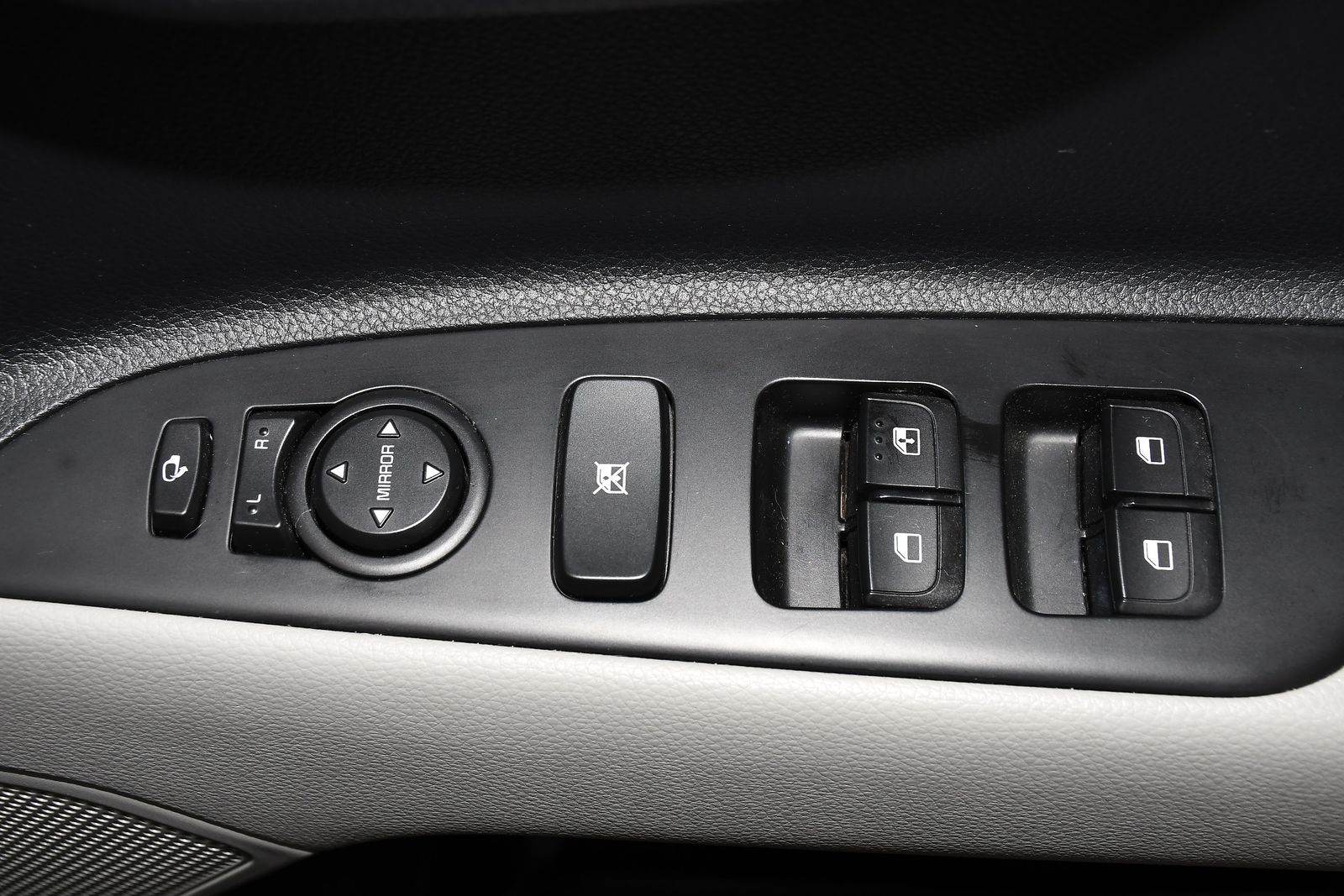 Kia Stonic 1.0 T-GDi Quantum SUV 5dr Petrol Manual Euro 6 (s/s) (99 bhp) 5dr Manual 2026