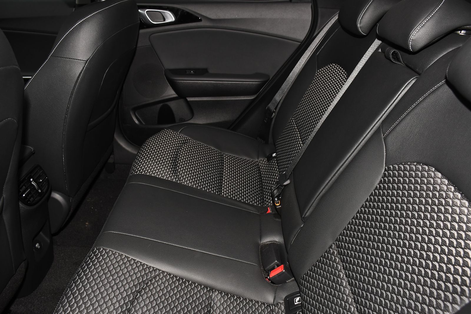 Kia XCeed 1.5 T-GDi 3 SUV 5dr Petrol DCT Euro 6 (s/s) (138 bhp) 5dr Automatic 2026