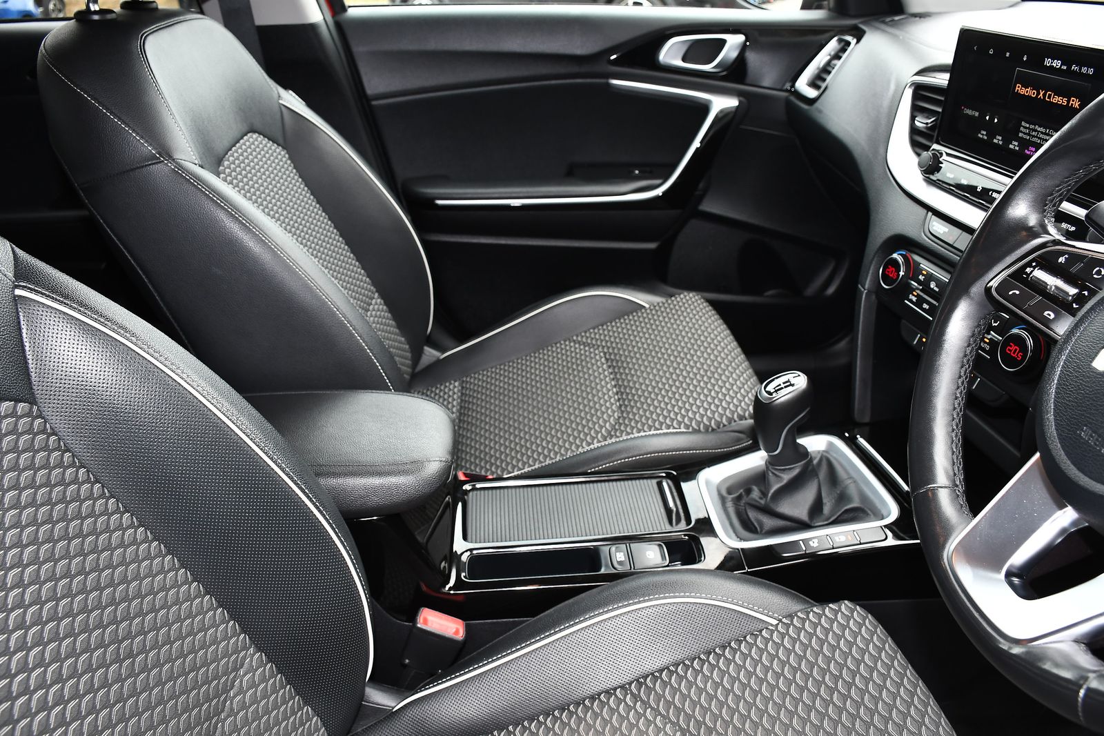 Kia XCeed 1.5 T-GDi 3 SUV 5dr Petrol Manual Euro 6 (s/s) (158 bhp) 5dr Manual 2025