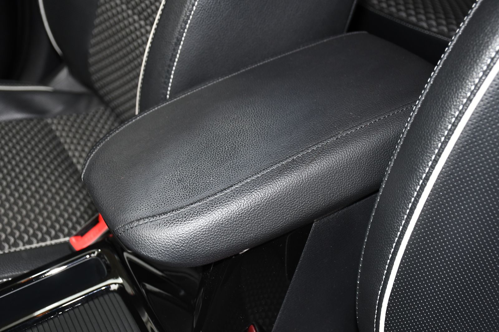 Kia XCeed 1.6 GDi 8.9kWh 3 SUV 5dr Petrol Plug-in Hybrid DCT Euro 6 (s/s) (139 bhp) 5dr Automatic 2025