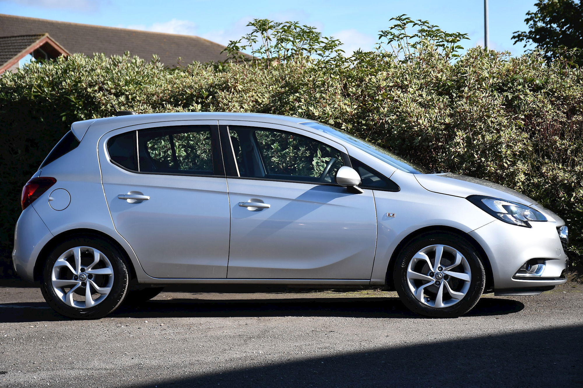 Vauxhall Corsa 1.4i ecoTEC SRi Nav Hatchback 5dr Petrol Manual Euro 6 (90 ps) 5dr Manual 2025