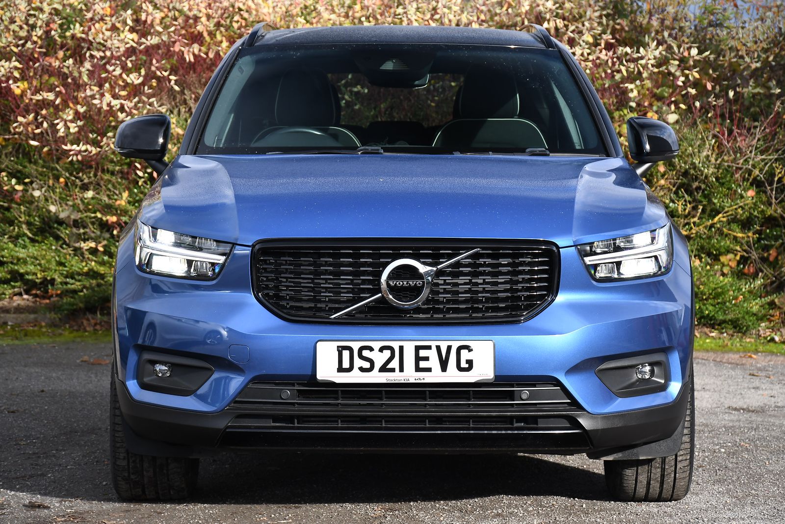Volvo XC40 1.5 T3 R-Design SUV 5dr Petrol Manual Euro 6 (s/s) (163 ps) 5dr Manual 2025