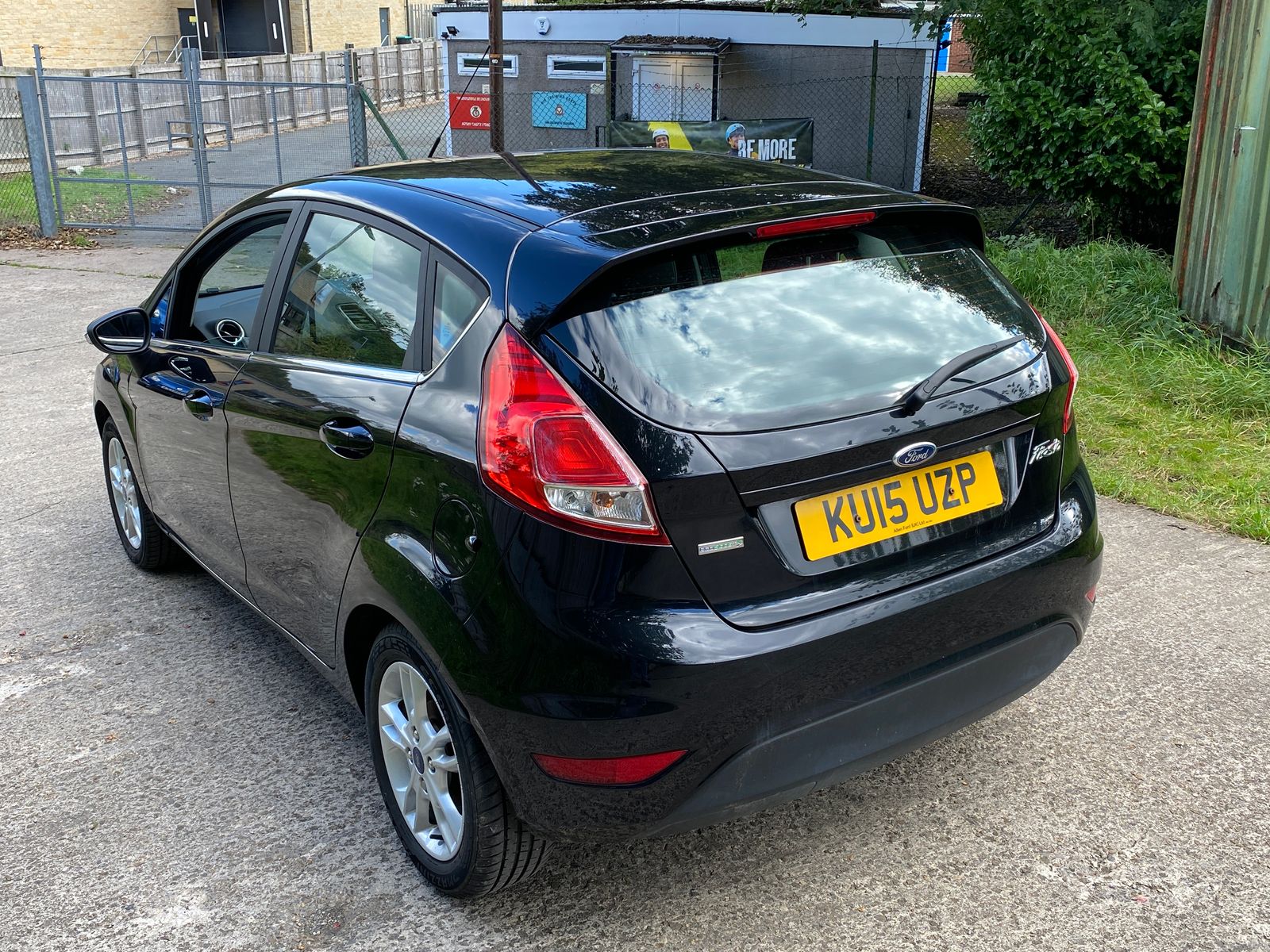 Ford Fiesta 1.0L Zetec T Hatchback 5dr Petrol Manual Euro 6 (99 bhp) 5dr Manual 2025