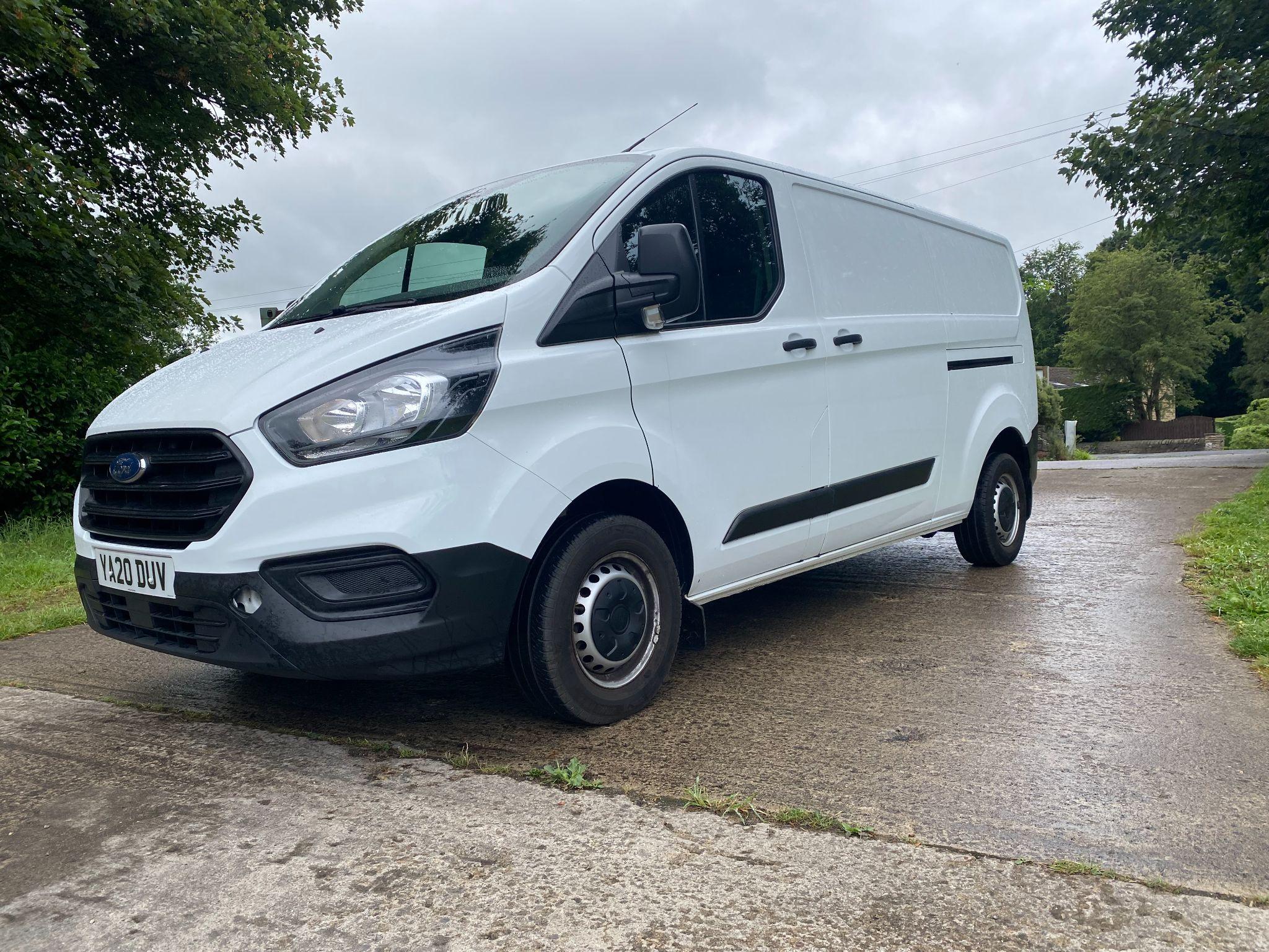 Ford Transit Custom 2.0 300 EcoBlue Leader L2 H1 Euro 6 (s/s) 5dr 5dr Manual 2025