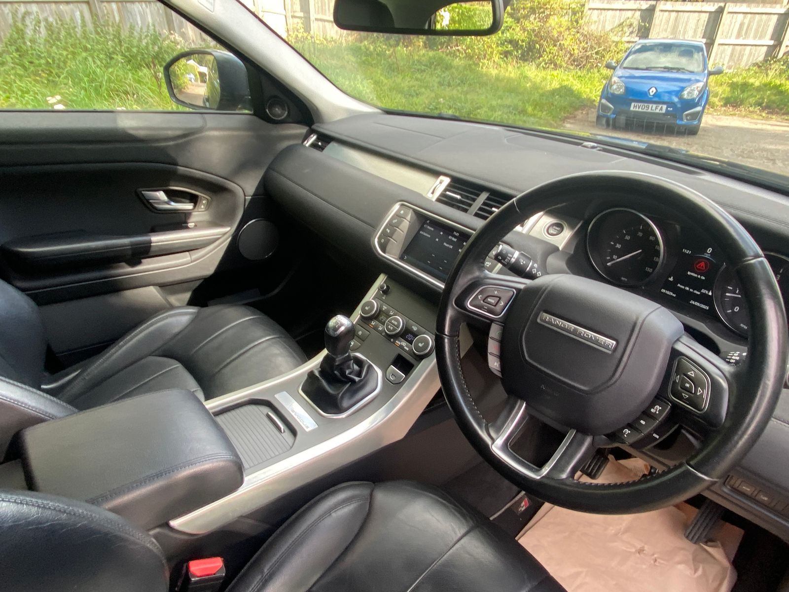 Land Rover Range Rover Evoque 2.0L SE eD4 SUV 5dr Diesel Manual Euro 6 (148 bhp) 5dr Manual 2025