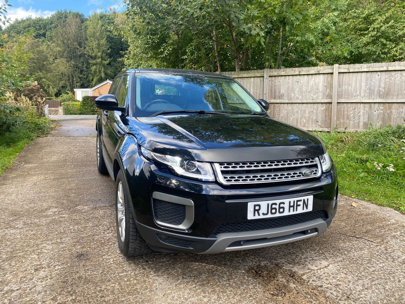 Land Rover Range Rover Evoque 2.0L SE eD4 SUV 5dr Diesel Manual Euro 6 (148 bhp) 5dr Manual 2025