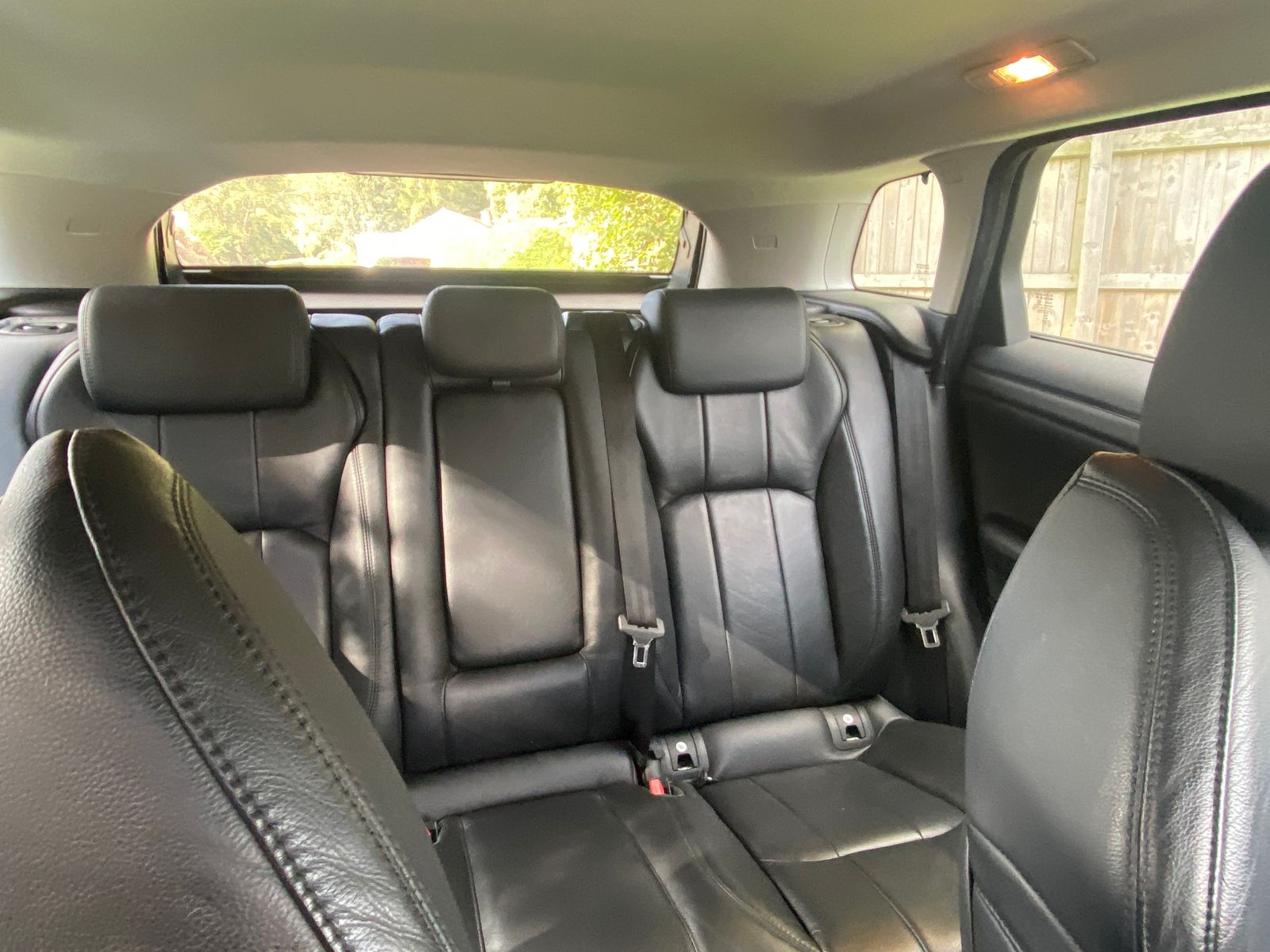 Land Rover Range Rover Evoque 2.0L SE eD4 SUV 5dr Diesel Manual Euro 6 (148 bhp) 5dr Manual 2025