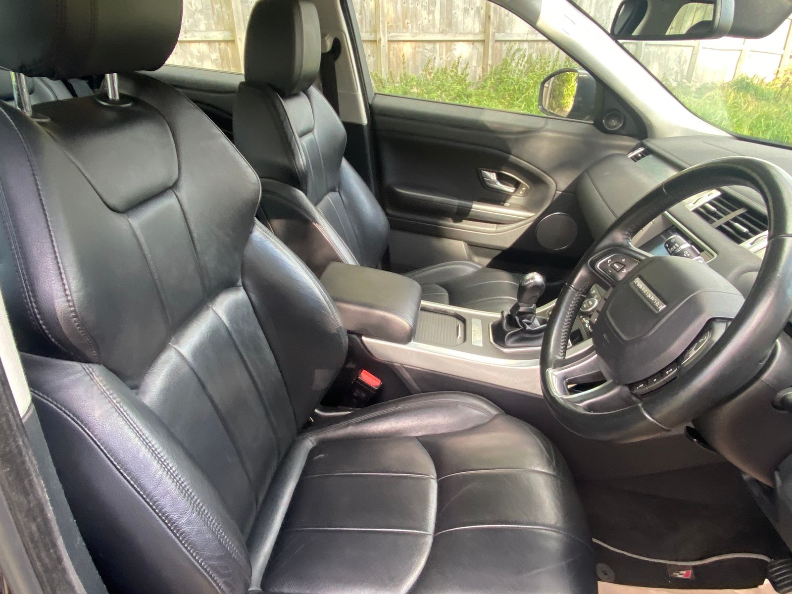 Land Rover Range Rover Evoque 2.0L SE eD4 SUV 5dr Diesel Manual Euro 6 (148 bhp) 5dr Manual 2025