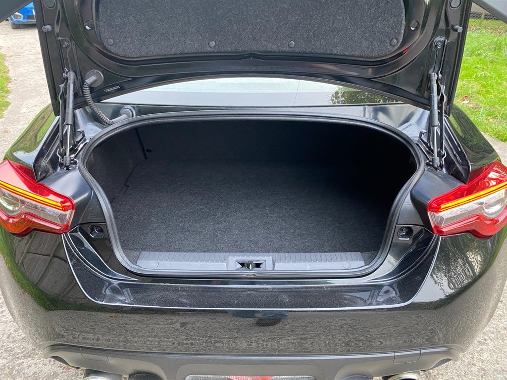 Toyota GT86 2.0L Professional D-4S Coupe 2dr Petrol Manual Euro 6 (197 bhp) 2dr Manual 2025