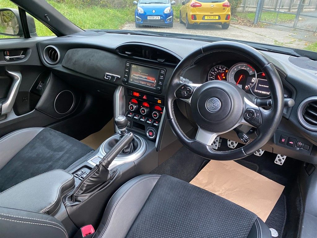 Toyota GT86 2.0L Professional D-4S Coupe 2dr Petrol Manual Euro 6 (197 bhp) 2dr Manual 2025