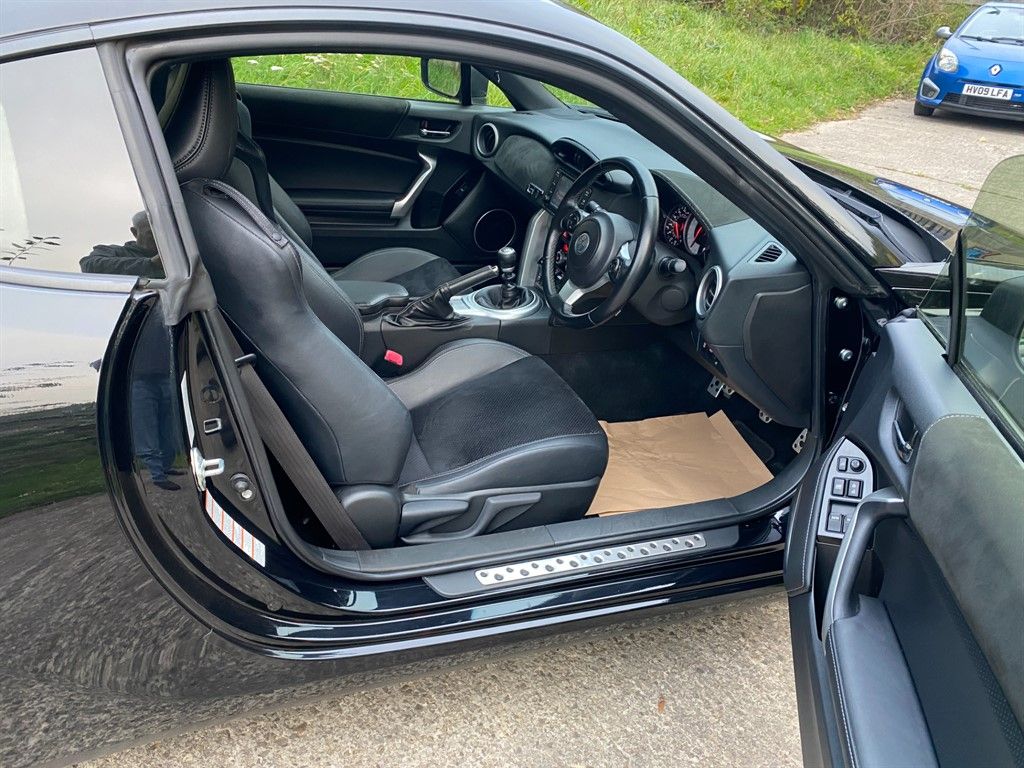 Toyota GT86 2.0L Professional D-4S Coupe 2dr Petrol Manual Euro 6 (197 bhp) 2dr Manual 2025