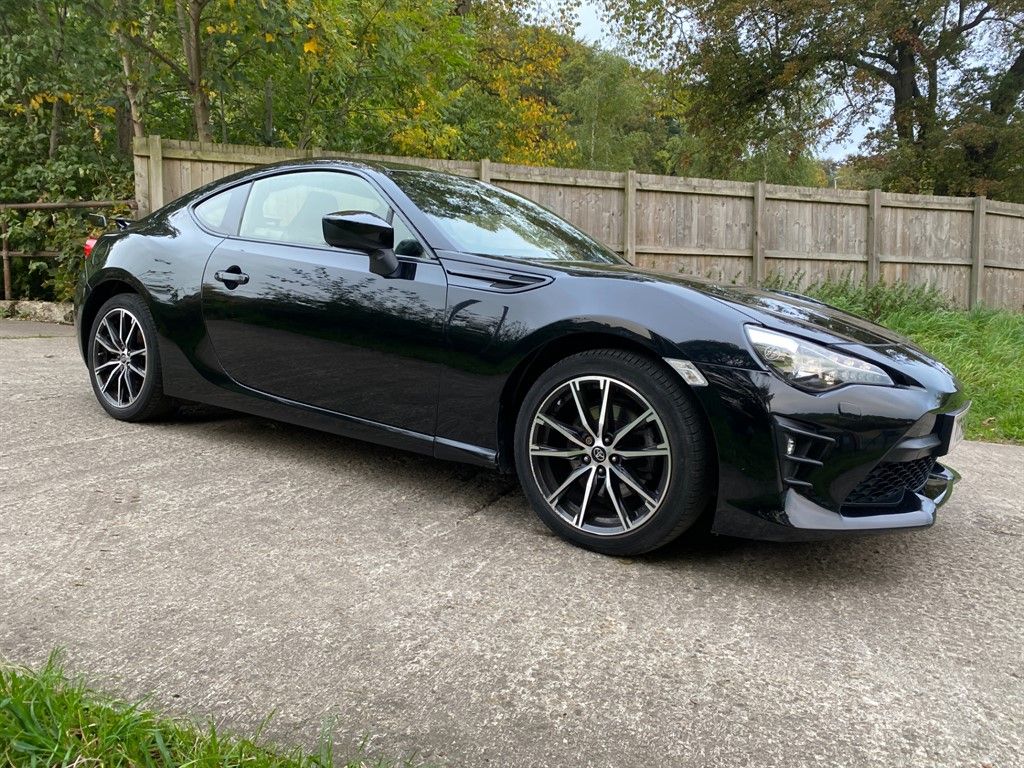 Toyota GT86 2.0L Professional D-4S Coupe 2dr Petrol Manual Euro 6 (197 bhp) 2dr Manual 2025