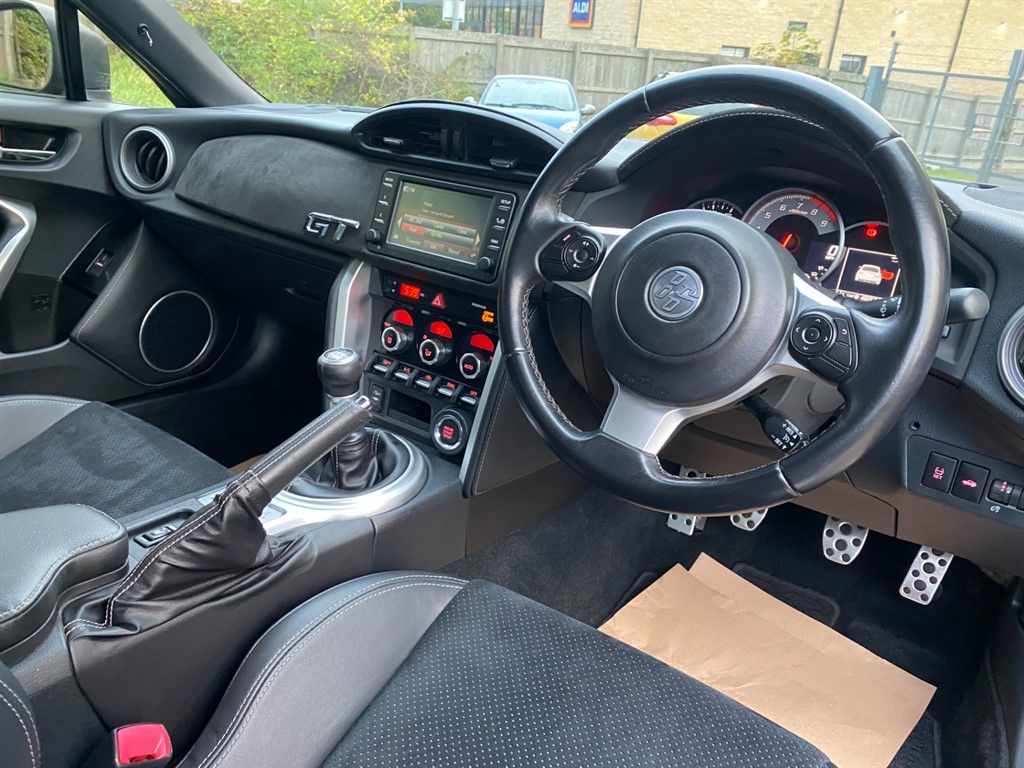 Toyota GT86 2.0L Professional D-4S Coupe 2dr Petrol Manual Euro 6 (197 bhp) 2dr Manual 2025