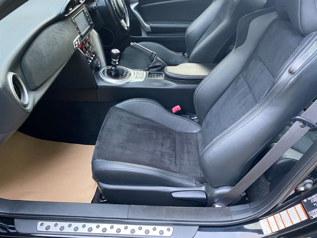 Toyota GT86 2.0L Professional D-4S Coupe 2dr Petrol Manual Euro 6 (197 bhp) 2dr Manual 2025