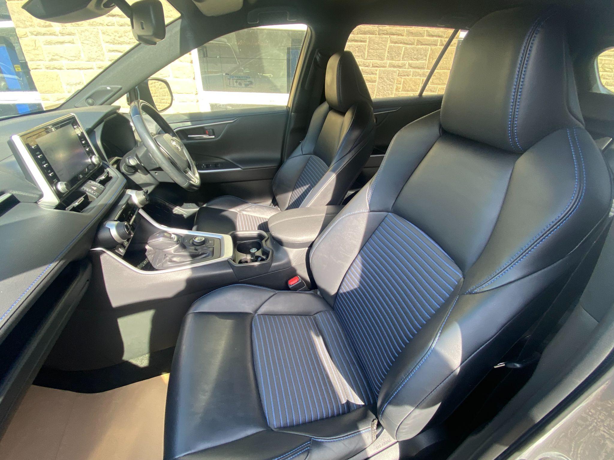 Toyota RAV4 2.5 VVT-h Dynamic CVT 4WD Euro 6 (s/s) 5dr 5dr Automatic 2025