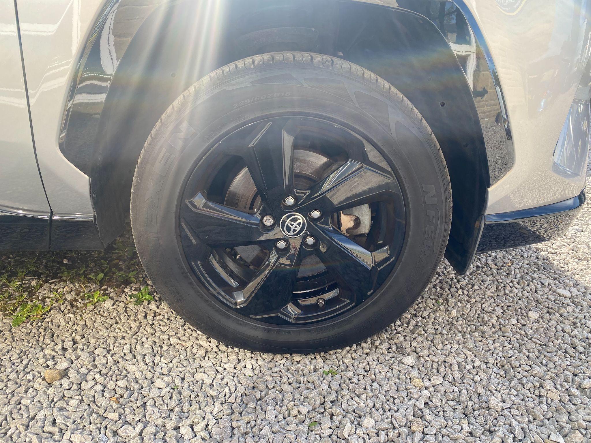 Toyota RAV4 2.5 VVT-h Dynamic CVT 4WD Euro 6 (s/s) 5dr 5dr Automatic 2025