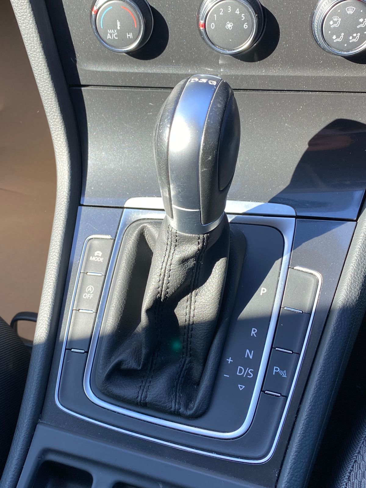 Volkswagen Golf 1.6 TDI SE Nav Hatchback 5dr Diesel DSG Euro 6 (s/s) (115 ps) 5dr Automatic 2026