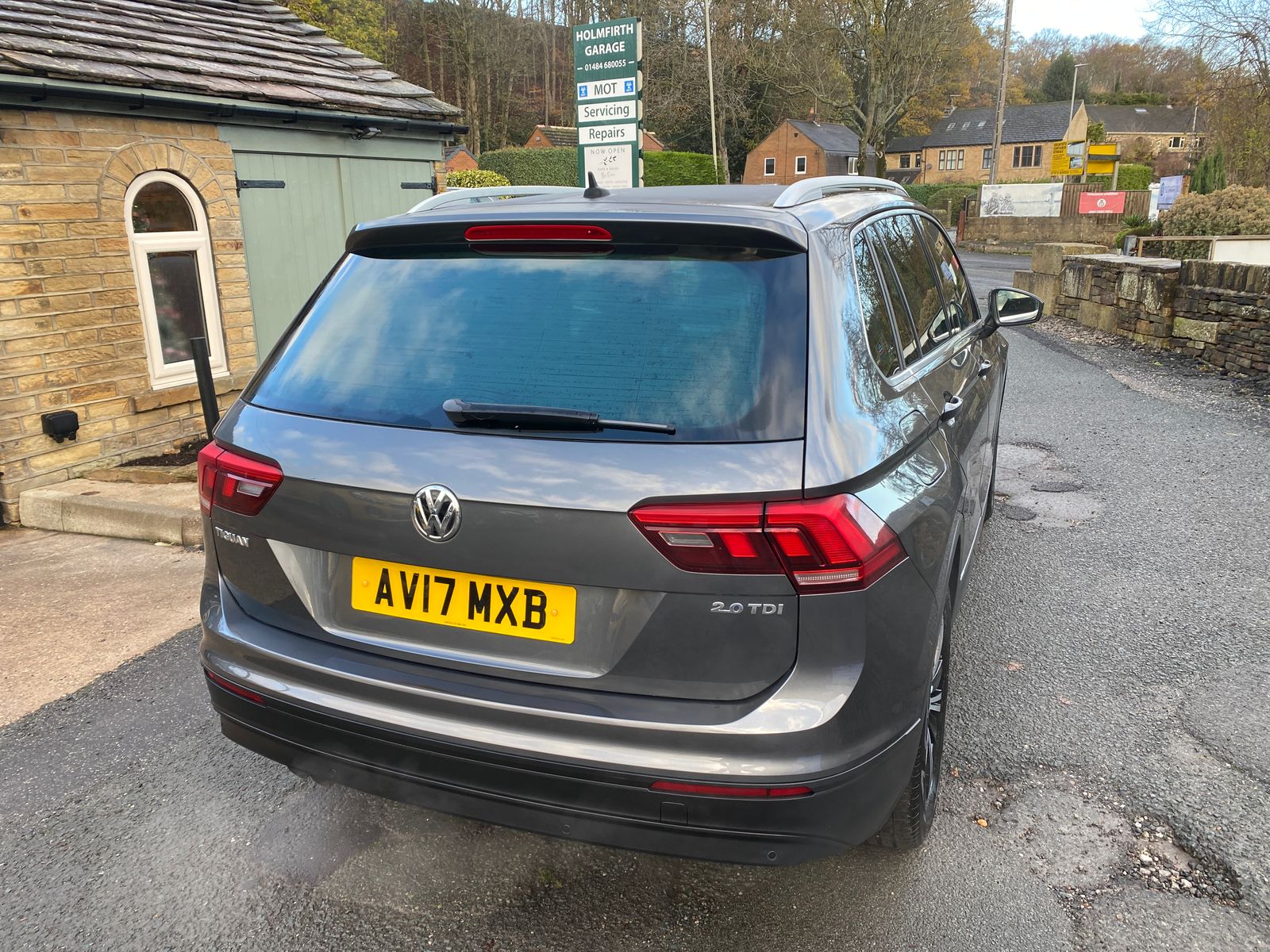 Volkswagen Tiguan 2.0 TDI BlueMotion Tech SE Navigation Euro 6 (s/s) 5dr 5dr Manual 2025