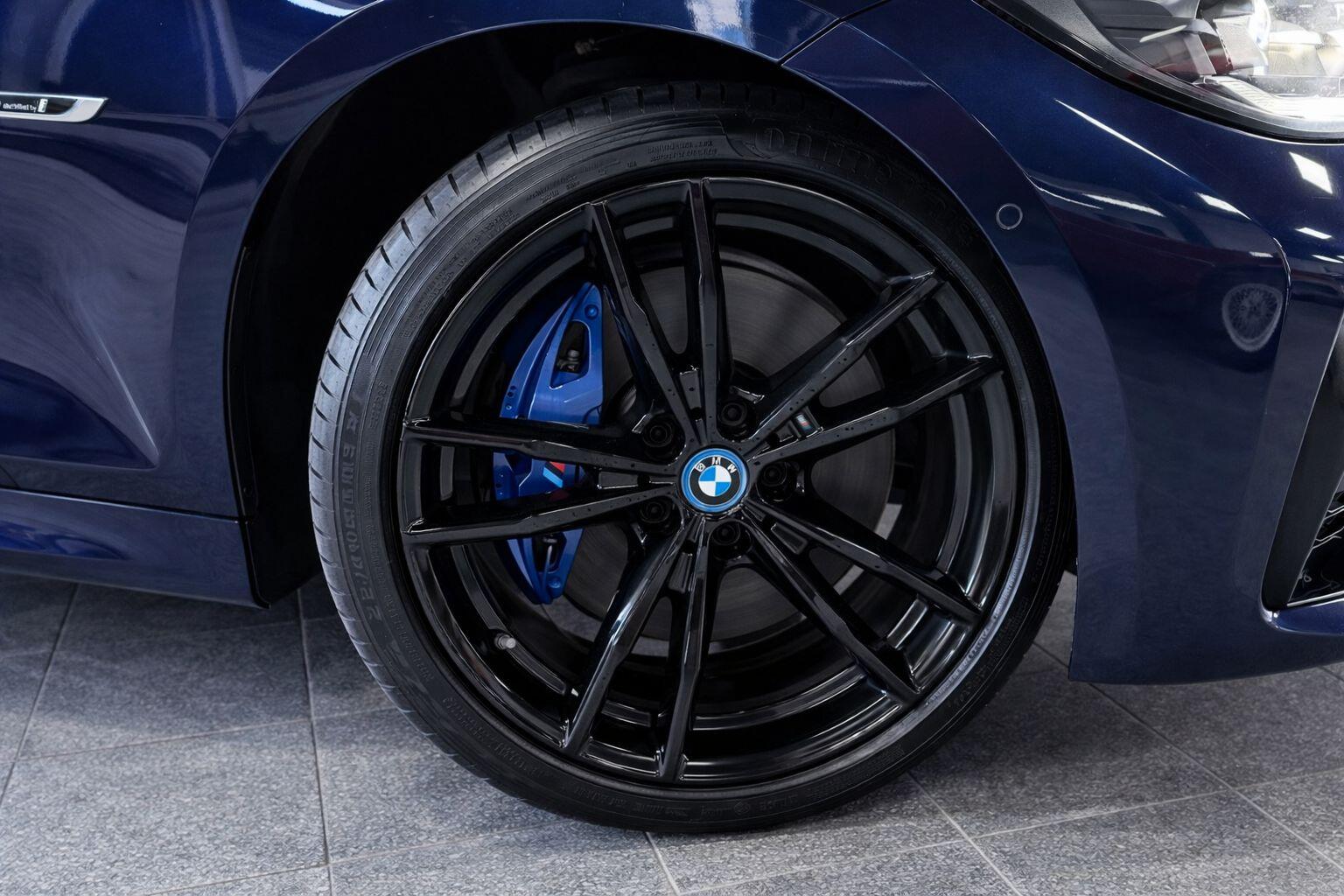2021 BMW 3 Series 2.0 330e 12kWh M Sport Pro Edition Auto Euro 6 (s/s) 4dr, exterior view 3