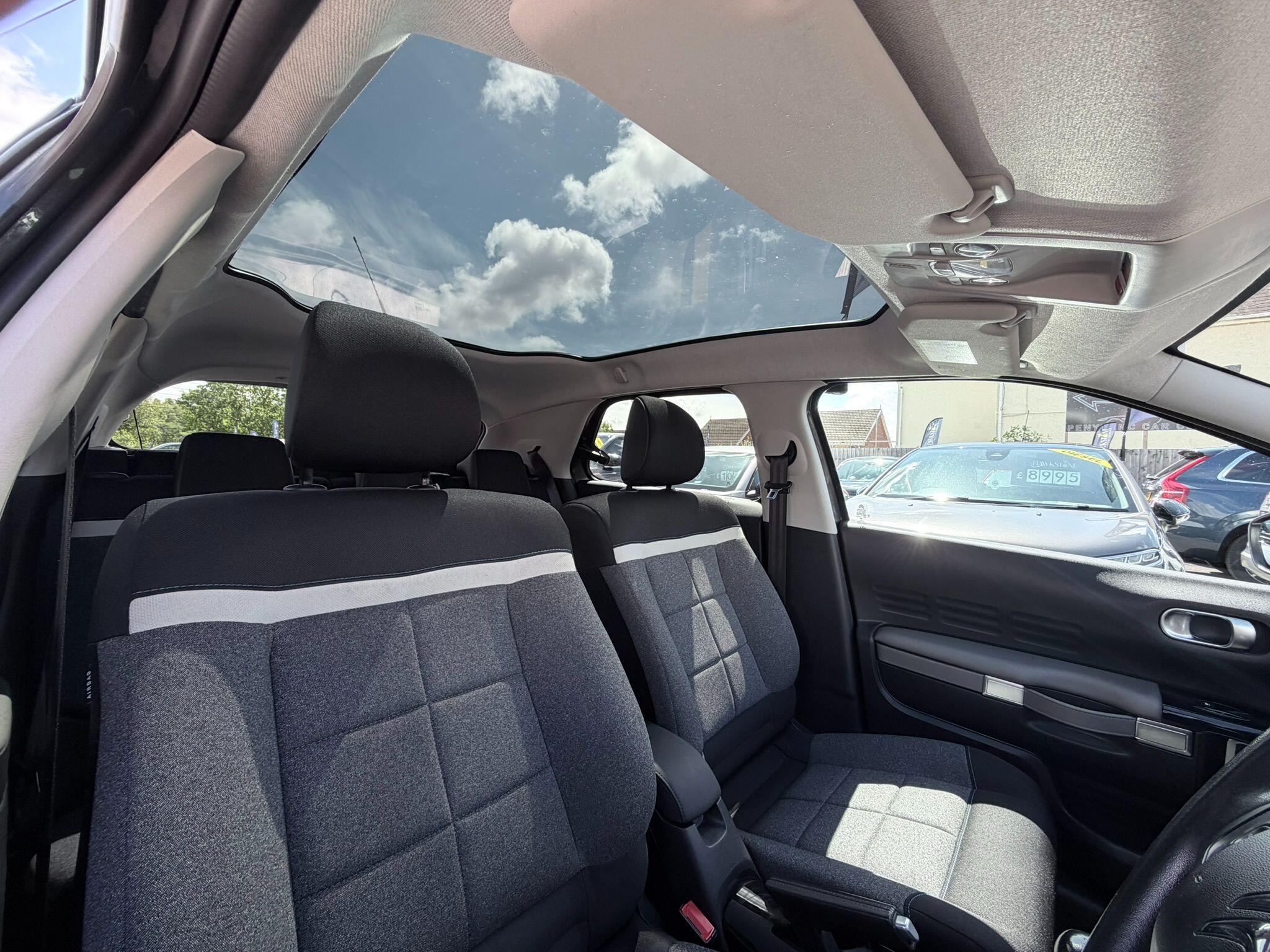 2019 Citroen C4 Cactus 1.2 PureTech GPF Flair Euro 6 (s/s) 5dr, exterior view 2
