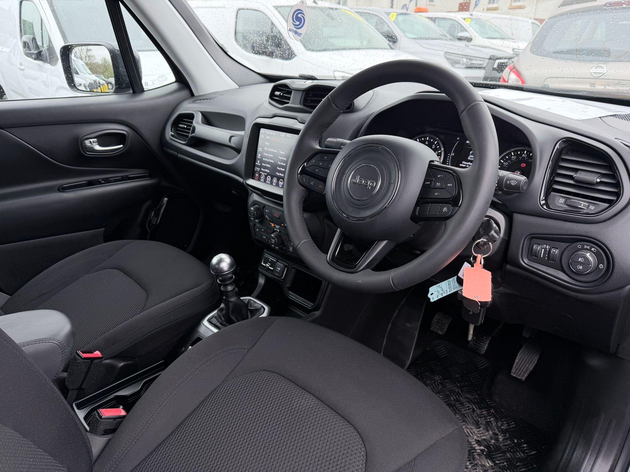 2022 Jeep Renegade 1.0 GSE T3 Night Eagle Euro 6 (s/s) 5dr, exterior view 2