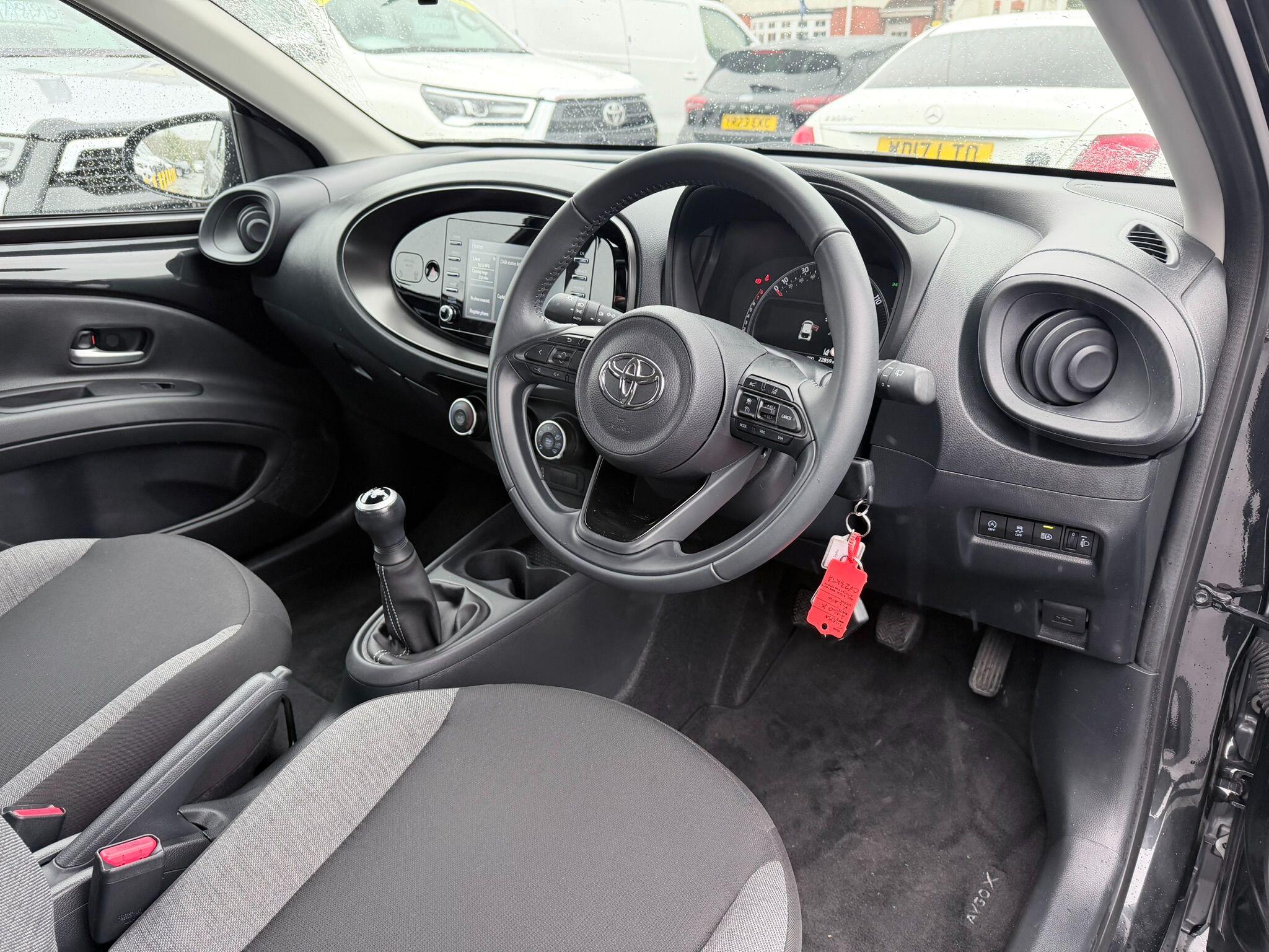 2023 Toyota Aygo x 1.0 VVT-i Pure Euro 6 (s/s) 5dr, exterior view 2