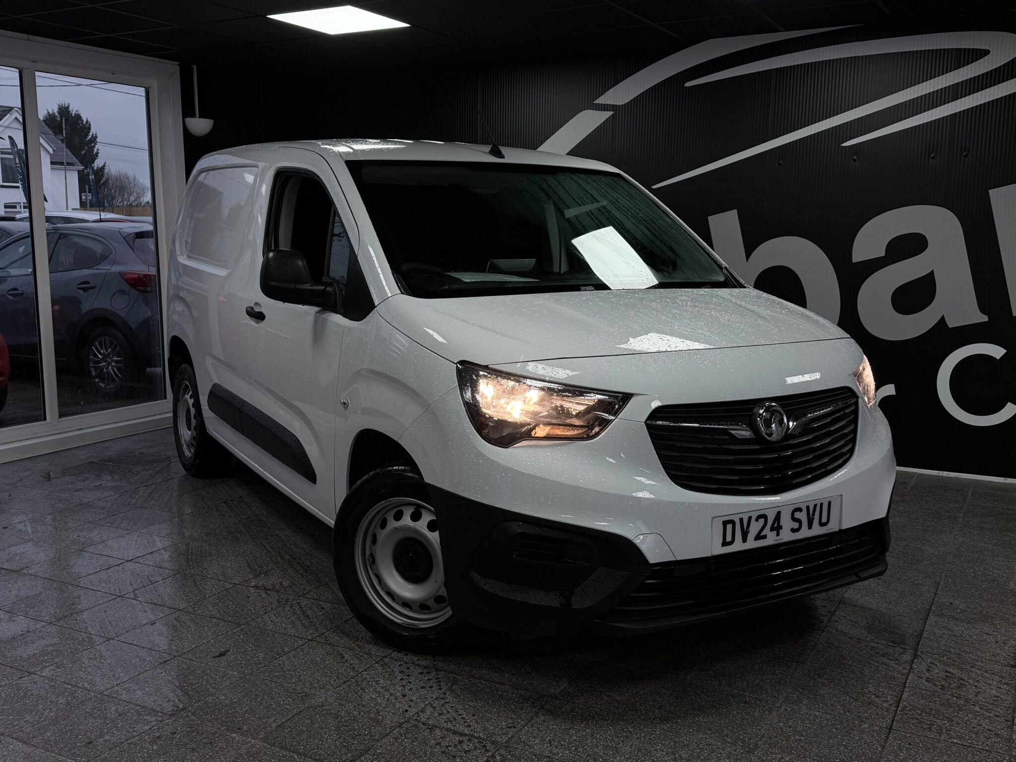 2024 Vauxhall Combo 1.5 Turbo D 2300 Prime L1 H1 Euro 6 (s/s) 5dr for sale, exterior front view